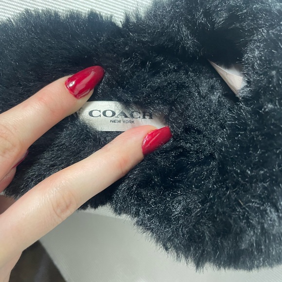 COUCH Velvet Faux Zuri Slippers in Black, size 8B - Picture 3 of 8